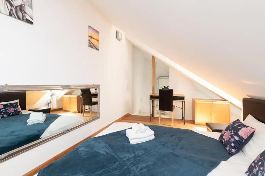 Cozy 3 Story House In Old Town Apartment ทาลลินน์ ภายนอก รูปภาพ