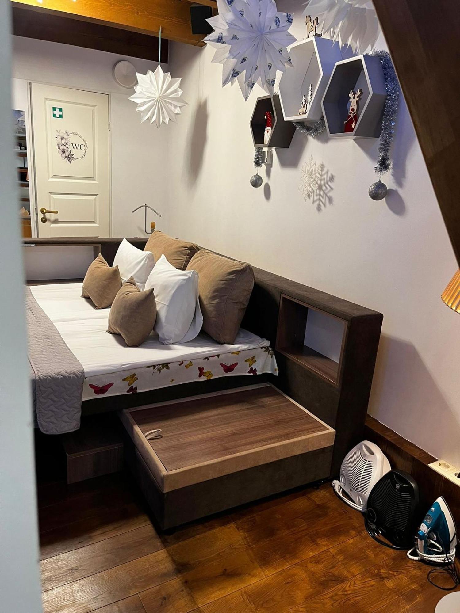 Cozy 3 Story House In Old Town Apartment ทาลลินน์ ภายนอก รูปภาพ